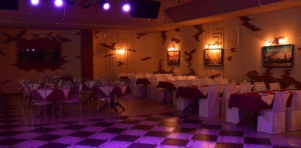 מינסק Agat Hotel מסעדה תמונה